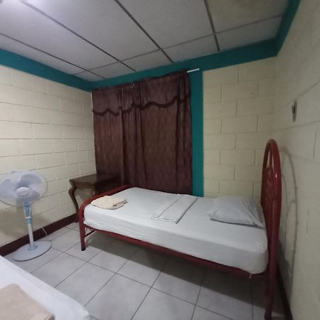 マナグアCasa Montoco 114アパートメント エクステリア 写真